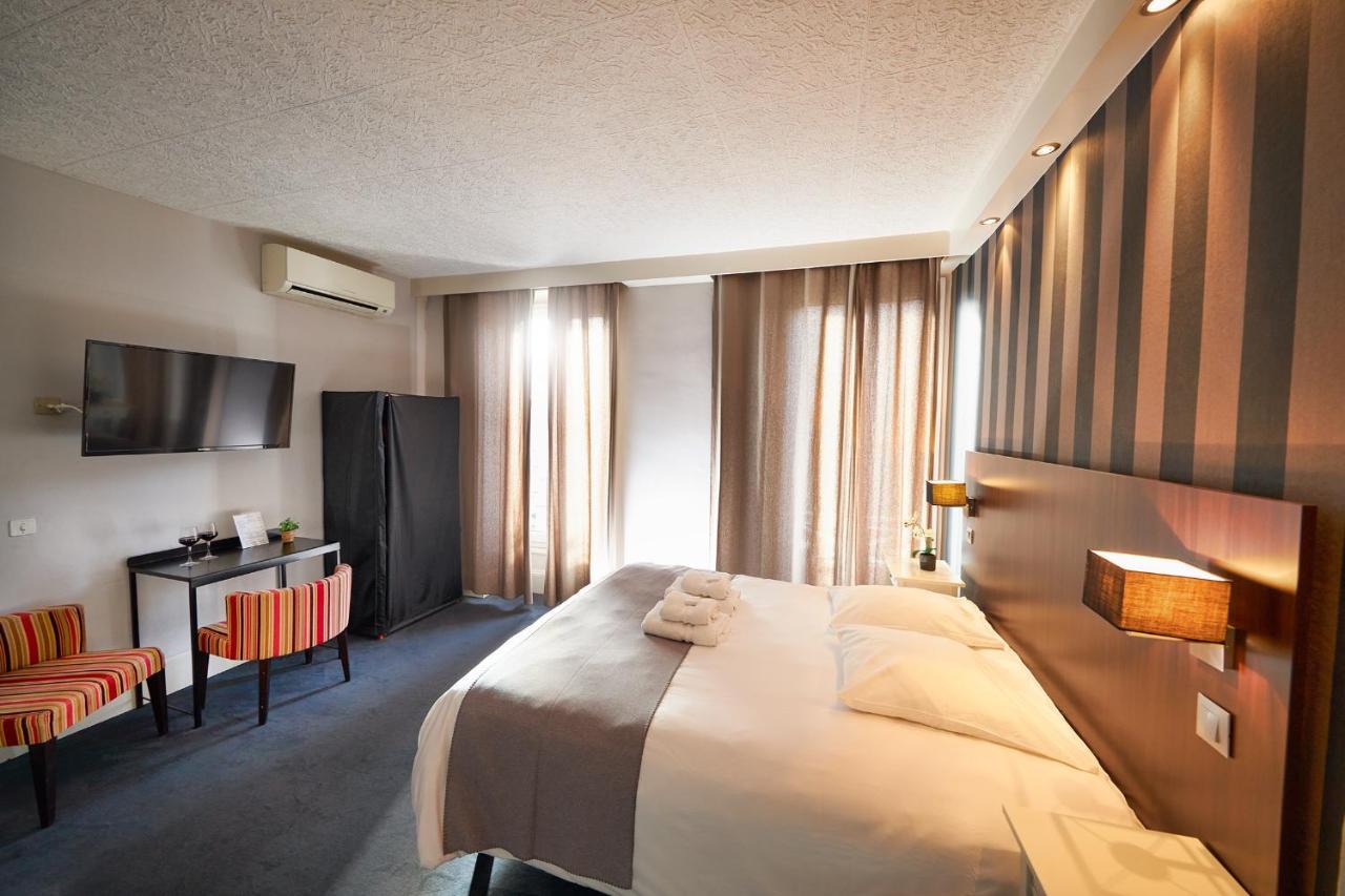 Hotel Les Negociants ヴァランス エクステリア 写真