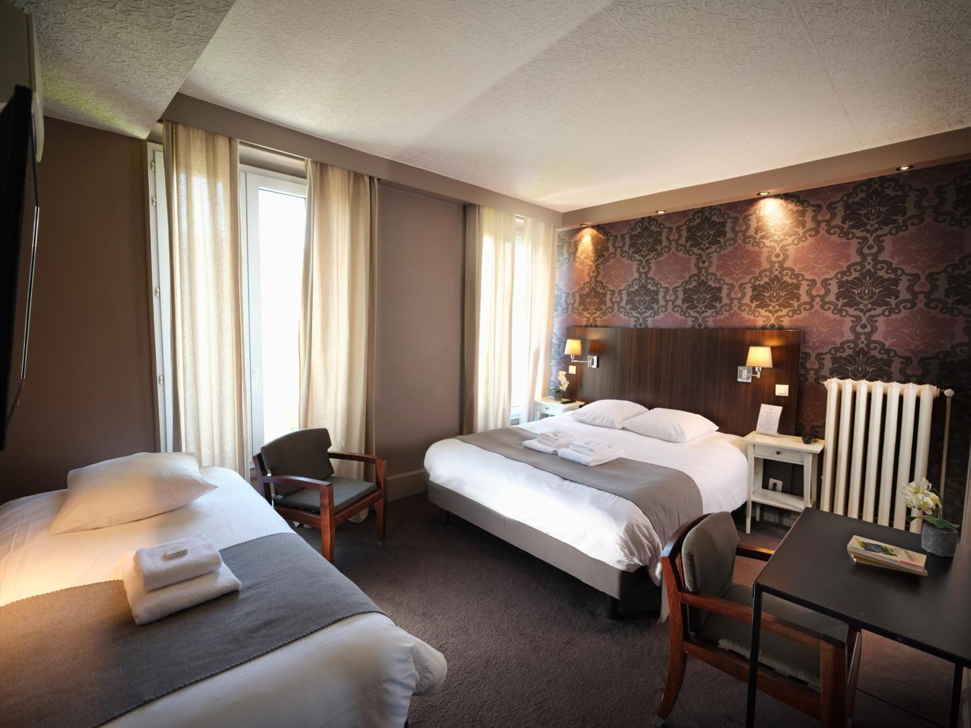 Hotel Les Negociants ヴァランス エクステリア 写真